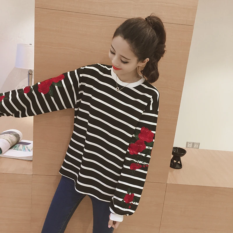 New Autumn Harajuku Hoodies Roses Embroidery Lantern Sleeve Loose Striped Women Sweatshirt Girl Vintage Elegant Casual Tops
New Autumn Harajuku Hoodies Roses Embroidery Lantern Sleeve Loose Striped Women Sweatshirt Girl Vintage Elegant Casual Tops