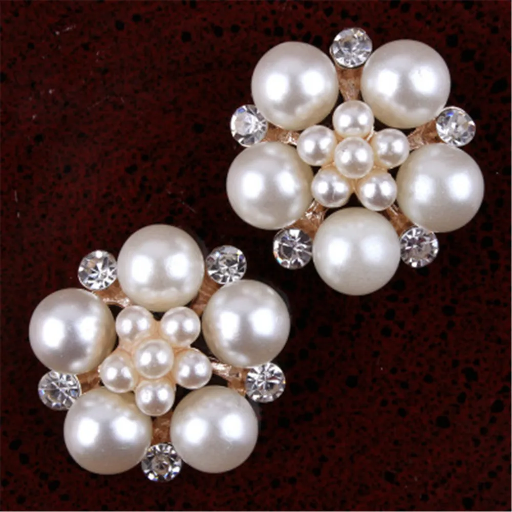 30pcs/lot 23MM Rhinestone Pearl Buttons For Flower Center Diy Hair Accessories wedding decoration
30pcs/lot 23MM Rhinestone Pearl Buttons For Flower Center Diy Hair Accessories wedding decoration