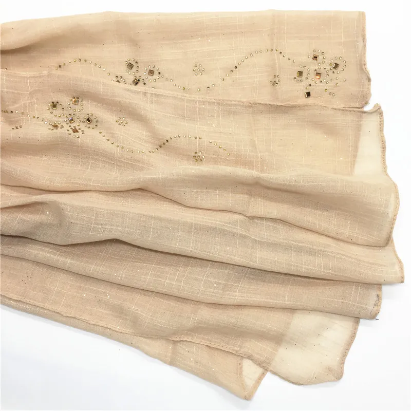 NEW glitter rhinestone hijab scarf shimmer plain maxi hijabs muslim fashion women scarves shawls brand wrap soft islamic scarfs
NEW glitter rhinestone hijab scarf shimmer plain maxi hijabs muslim fashion women scarves shawls brand wrap soft islamic scarfs