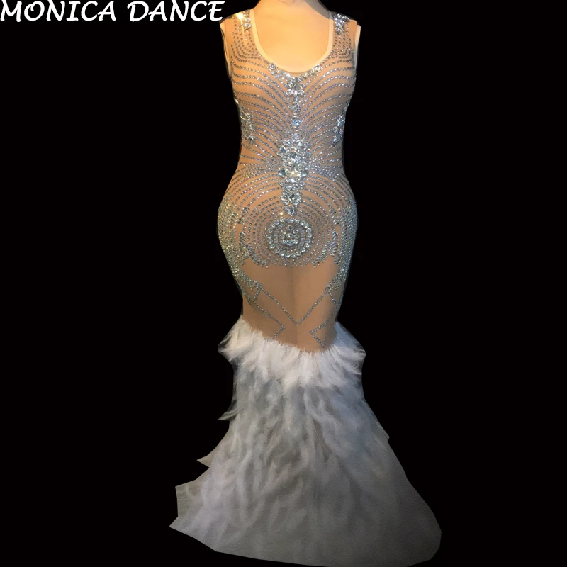 Sexy Sparkly Rhinestones Feathers See Through Dress Women Birthday Celebrate Dress Mesh Costume Singer Evening Outfit Dress
Sexy Sparkly Rhinestones Feathers See Through Dress Women Birthday Celebrate Dress Mesh Costume Singer Evening Outfit Dress