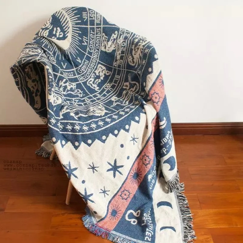 Hand-woven Pure cotton Retro nostalgia carpet thin blanket Ethnic Art sofa towel blanket bed cover Felts tapestry 130X170 CM
Hand-woven Pure cotton Retro nostalgia carpet thin blanket Ethnic Art sofa towel blanket bed cover Felts tapestry 130X170 CM