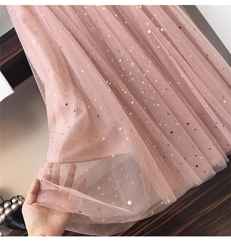 in stock 2020 Summer Women Short Sleeve Sequined Pocket T-shirt + Mesh Beautiful Skirt Two-piece sets Female Set suits A878
in stock 2020 Summer Women Short Sleeve Sequined Pocket T-shirt + Mesh Beautiful Skirt Two-piece sets Female Set suits A878