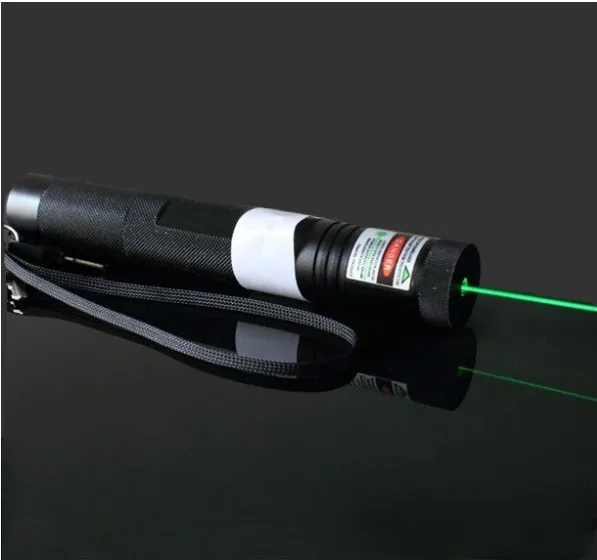 Super Powerful Green Laser pointer 500000m 500w 532nm LED Lazer Flashlight Burning Match Burn Cigarettes Laser Pen 301 Hunting
Super Powerful Green Laser pointer 500000m 500w 532nm LED Lazer Flashlight Burning Match Burn Cigarettes Laser Pen 301 Hunting