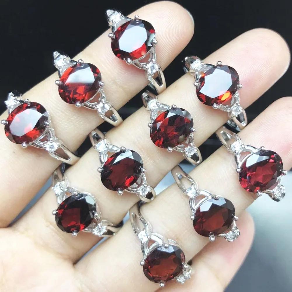 New Arrival Wedding Ring with Real Natural Garnet Oval 7x9mm Garnet 925 Sterling Silver Ring Engagement Jewelry Women Rings
New Arrival Wedding Ring with Real Natural Garnet Oval 7x9mm Garnet 925 Sterling Silver Ring Engagement Jewelry Women Rings
