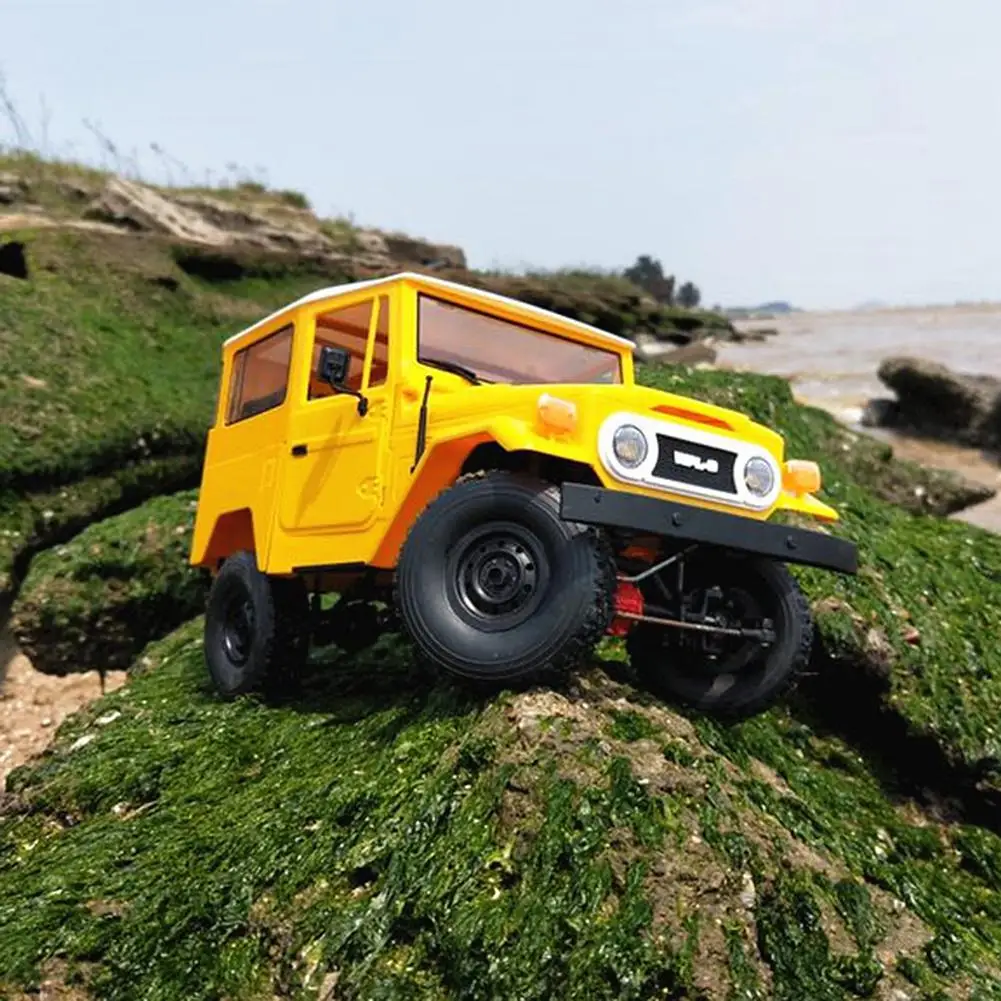 1:16 Remote Control Diecast Metal Alloy Model RC Climbing Toy Truck Off-Road Racing Car Children Birthday Christmas Gift Boys
1:16 Remote Control Diecast Metal Alloy Model RC Climbing Toy Truck Off-Road Racing Car Children Birthday Christmas Gift Boys