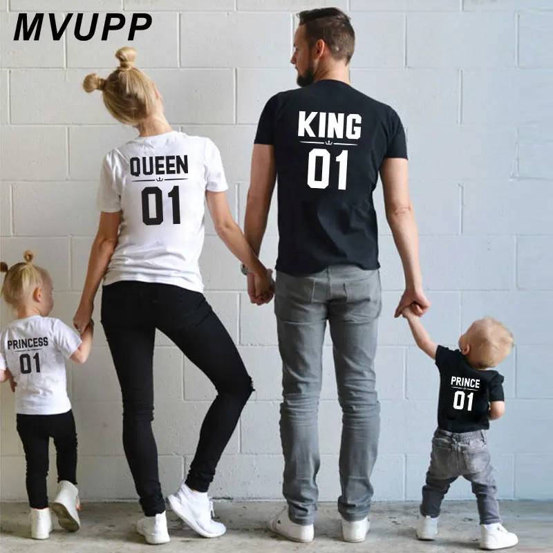 King Queen Prince Printed mother and daughter clothes Family Matching Outfits Short sleeved T-shirt girls dresses Big Sister nmd
King Queen Prince Printed mother and daughter clothes Family Matching Outfits Short sleeved T-shirt girls dresses Big Sister nmd