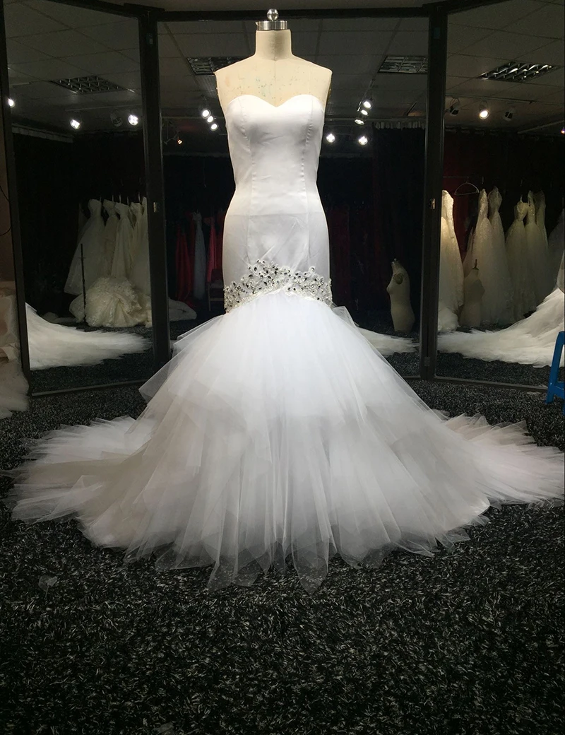Sexy Sweetheart Mermaid Satin Wedding Dresses White Sleeveless Tulle Beaded Rhinestone Crystal Bride Dresses Robe De Mariage W34
Sexy Sweetheart Mermaid Satin Wedding Dresses White Sleeveless Tulle Beaded Rhinestone Crystal Bride Dresses Robe De Mariage W34