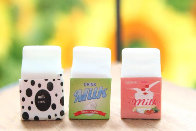 G10-X070 children baby gift Toy 1:12 Dollhouse mini Furniture Miniature rement accessories milk box 3pcs/set
G10-X070 children baby gift Toy 1:12 Dollhouse mini Furniture Miniature rement accessories milk box 3pcs/set