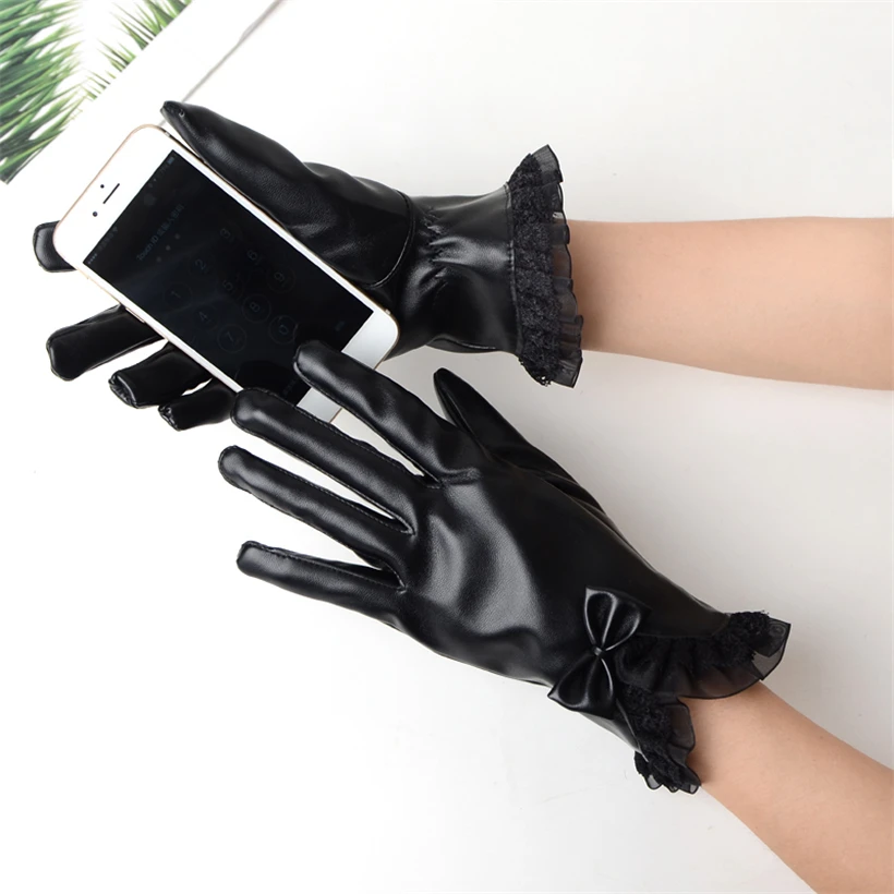 2018 Fashion Lady's Leather Lace Touch Screen Mittens Female Plus Cashmere Autumn Winter Thin Gloves Riding Full Finger Gloves
2018 Fashion Lady's Leather Lace Touch Screen Mittens Female Plus Cashmere Autumn Winter Thin Gloves Riding Full Finger Gloves
