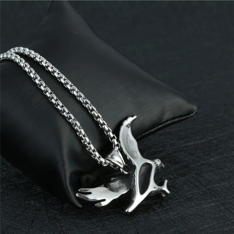 Flying Eagle Pendant Men's Cool Titanium Steel Necklace Wing Stainless Steel Jewelry Male Friend Fashion Gift 2018 New Arrival
Flying Eagle Pendant Men's Cool Titanium Steel Necklace Wing Stainless Steel Jewelry Male Friend Fashion Gift 2018 New Arrival