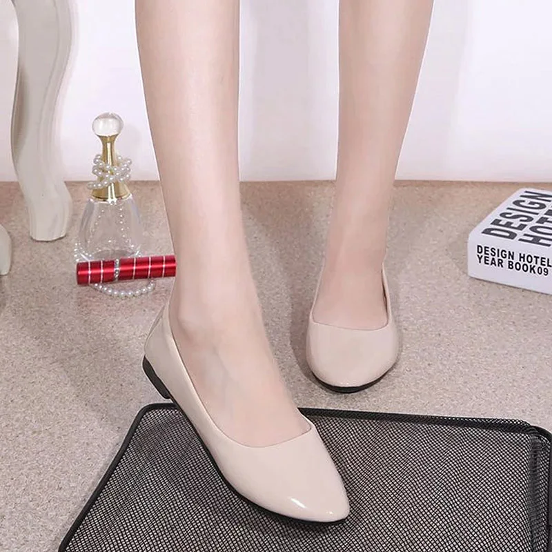 Туфли Bomlight женские классические балетки круглый носок без застежки офисные