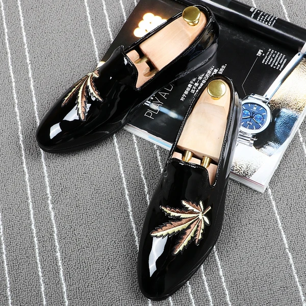 2017 итальянские Черные Мужские модельные туфли из лакированной кожи лоферы с