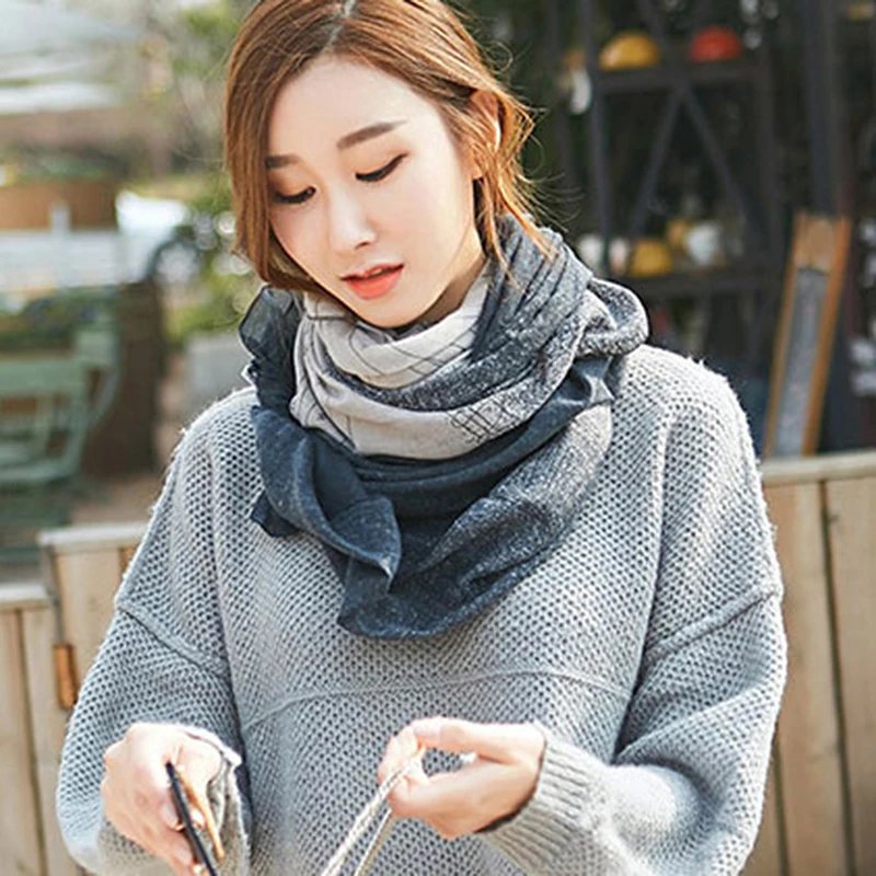 Women New Summer Beach Sunscreen Scarves Retro Pattern Warp Spring Autumn Female Vintage Stitching Two-colors Thin Shawls
Women New Summer Beach Sunscreen Scarves Retro Pattern Warp Spring Autumn Female Vintage Stitching Two-colors Thin Shawls