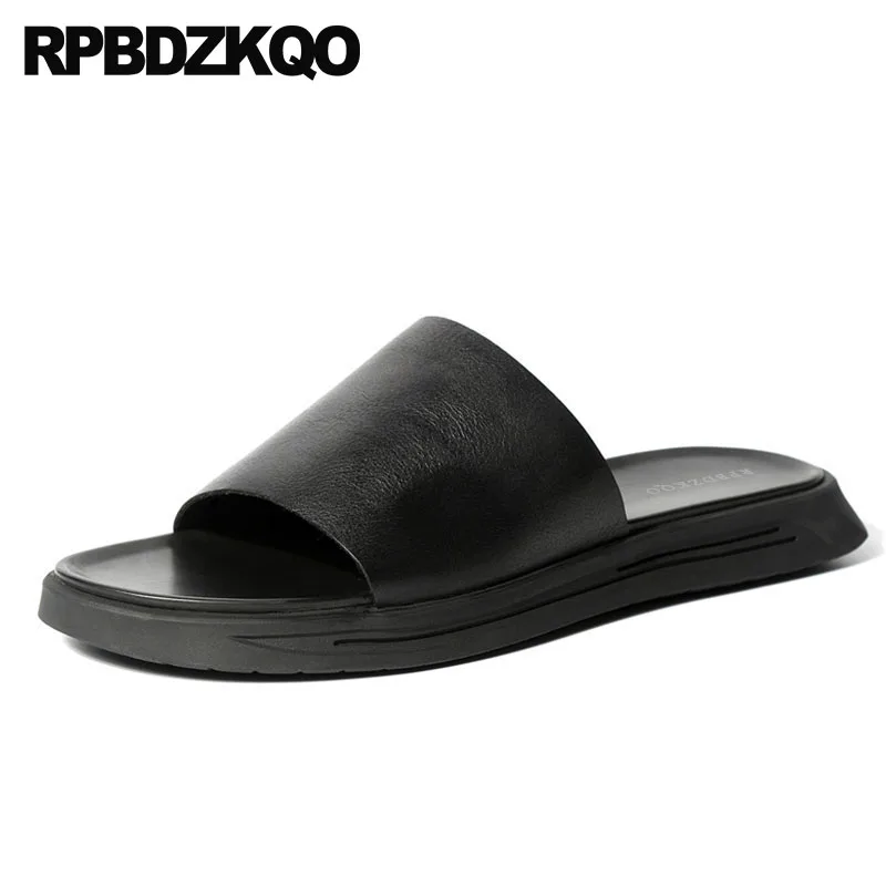 Luxury Beach Summer Genuine Leather Slip On Outdoor Designer Sandals Soft Shoes Men High Quality Famous Brand Slippers Slides
Luxury Beach Summer Genuine Leather Slip On Outdoor Designer Sandals Soft Shoes Men High Quality Famous Brand Slippers Slides