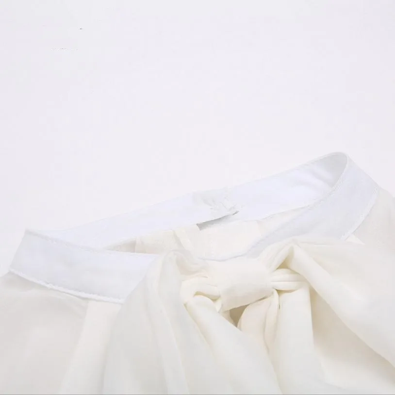 Chiffon Shirt Female 2018 Summer Sexy Bow Flare Sleeve Backless Womens Tops Blouse O-Neck white black Elegant Clothes shirt L303
Chiffon Shirt Female 2018 Summer Sexy Bow Flare Sleeve Backless Womens Tops Blouse O-Neck white black Elegant Clothes shirt L303