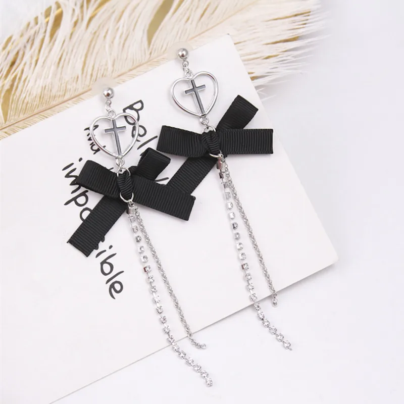 Fashion Hollow Cross Love Heart Earrings for Women Black Sexy Cute Bowknot Long Chain Tassel Drop Earring Party Jewelry 6A3012
Fashion Hollow Cross Love Heart Earrings for Women Black Sexy Cute Bowknot Long Chain Tassel Drop Earring Party Jewelry 6A3012
