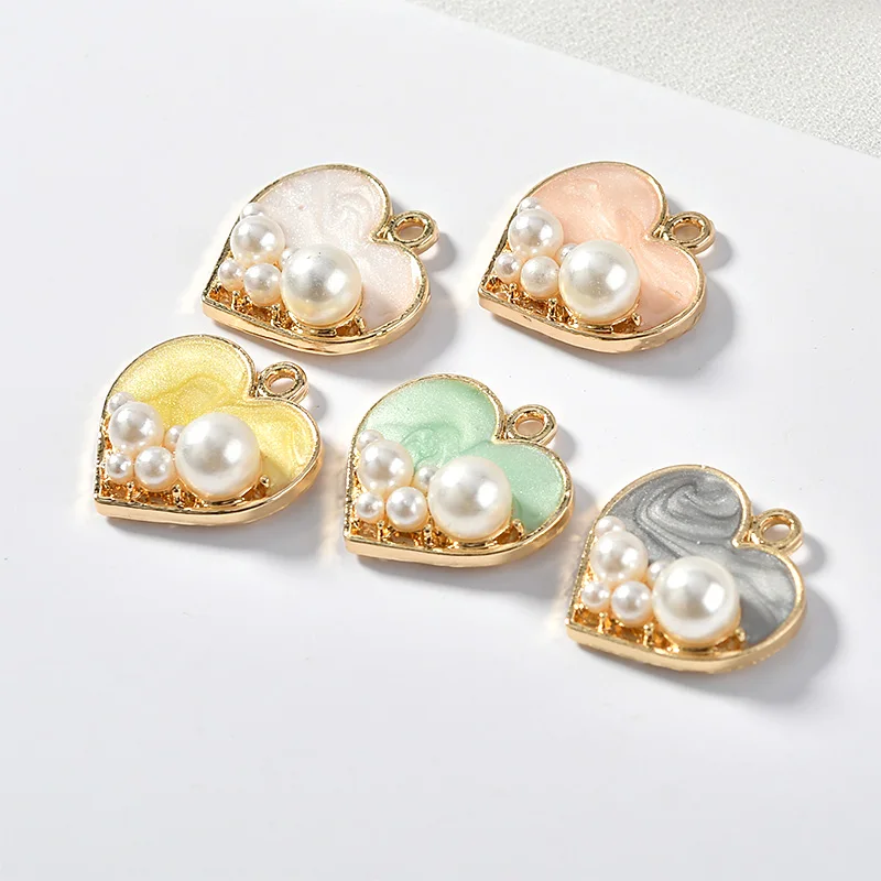 Newest 20pcs/Lot 18*18MM Lovely Heart Shape Round Pearls Decorated DIY Jewelry Charms Glitter Enamel Alloy Earring Pendant
Newest 20pcs/Lot 18*18MM Lovely Heart Shape Round Pearls Decorated DIY Jewelry Charms Glitter Enamel Alloy Earring Pendant