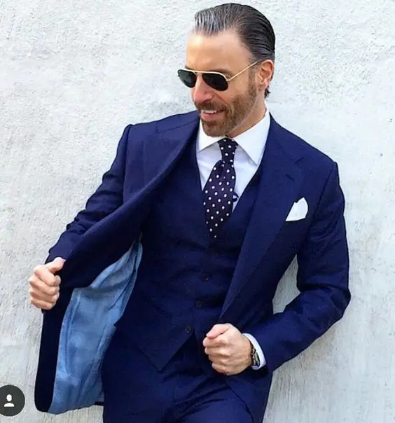 2018 Tailored Navy Blue Suit Men Groom Tuxedo Wedding Suits for Men Slim Fit 3 Piece Formal Custom Prom Blazer Terno Masculino
2018 Tailored Navy Blue Suit Men Groom Tuxedo Wedding Suits for Men Slim Fit 3 Piece Formal Custom Prom Blazer Terno Masculino