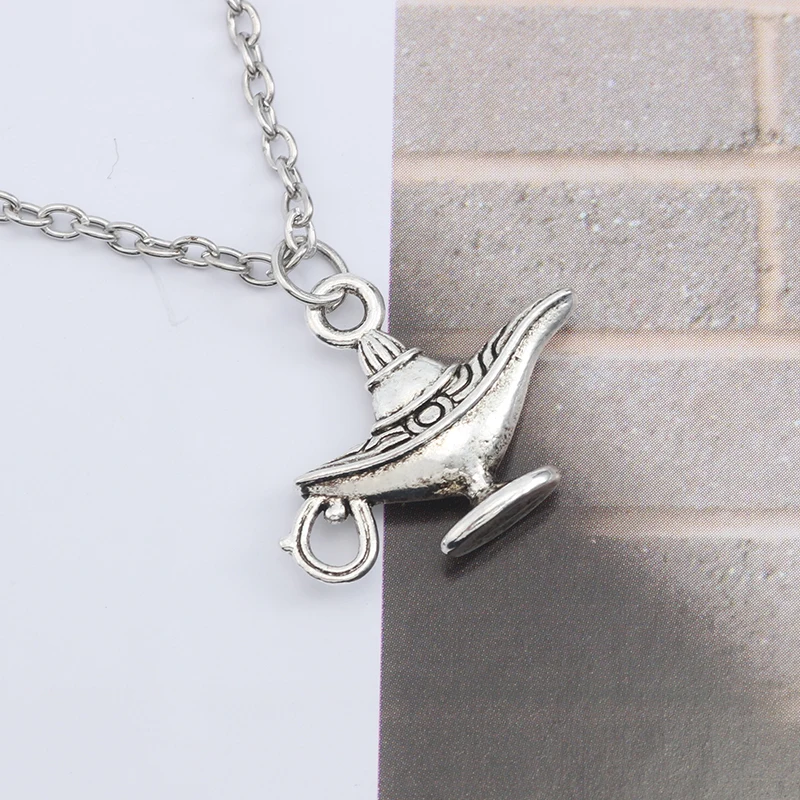 Magic Light Elf Aladdin Lamp Hip Hop Retro Alloy Pendant Diy Fairy Tale Aladdin God Lighthouse Necklace Gift Ornament
Magic Light Elf Aladdin Lamp Hip Hop Retro Alloy Pendant Diy Fairy Tale Aladdin God Lighthouse Necklace Gift Ornament
