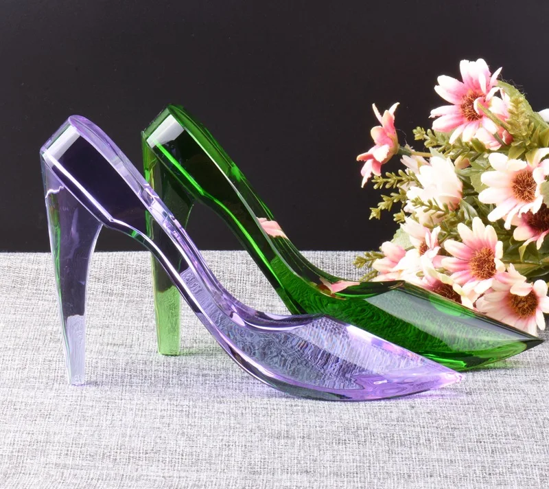 Crystal shoes women's shoes high heels creative personality birthday wedding gifts to send girlfriend crafts ornaments
Crystal shoes women's shoes high heels creative personality birthday wedding gifts to send girlfriend crafts ornaments