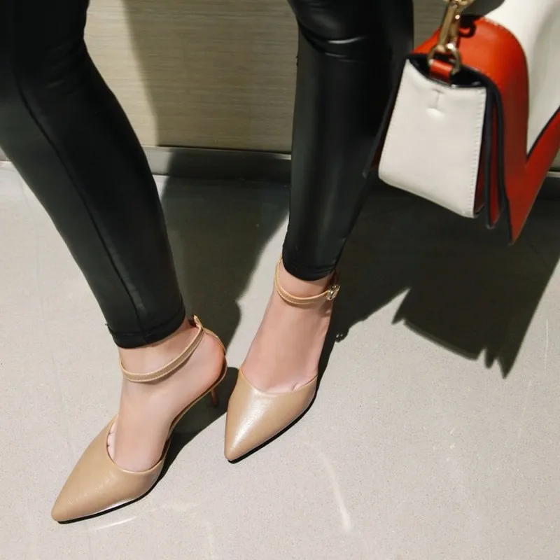 Womens High Heel Pointed Close Toe Leopard Sandal Shoes Summer Casual Sandals Beige Red Black
Womens High Heel Pointed Close Toe Leopard Sandal Shoes Summer Casual Sandals Beige Red Black