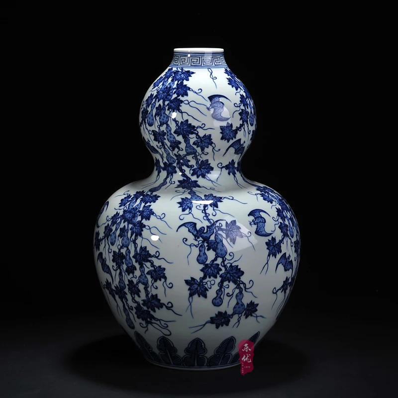 ceramics antique vase large blue and white gourd bottle decoration craft gifts Home Furnishing living room decoration
ceramics antique vase large blue and white gourd bottle decoration craft gifts Home Furnishing living room decoration