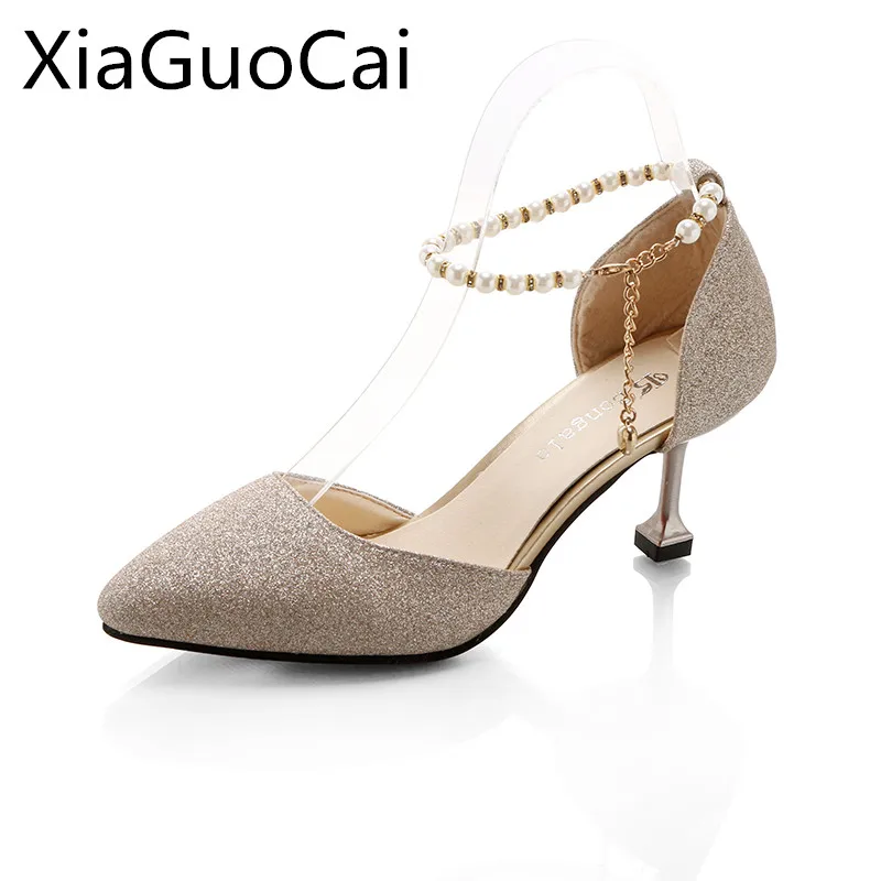 Gold Fashion Women Pumps Brand High Quality Summer Female Sandals Red Bottoms High Heels Shoes Casual Sandals
Gold Fashion Women Pumps Brand High Quality Summer Female Sandals Red Bottoms High Heels Shoes Casual Sandals