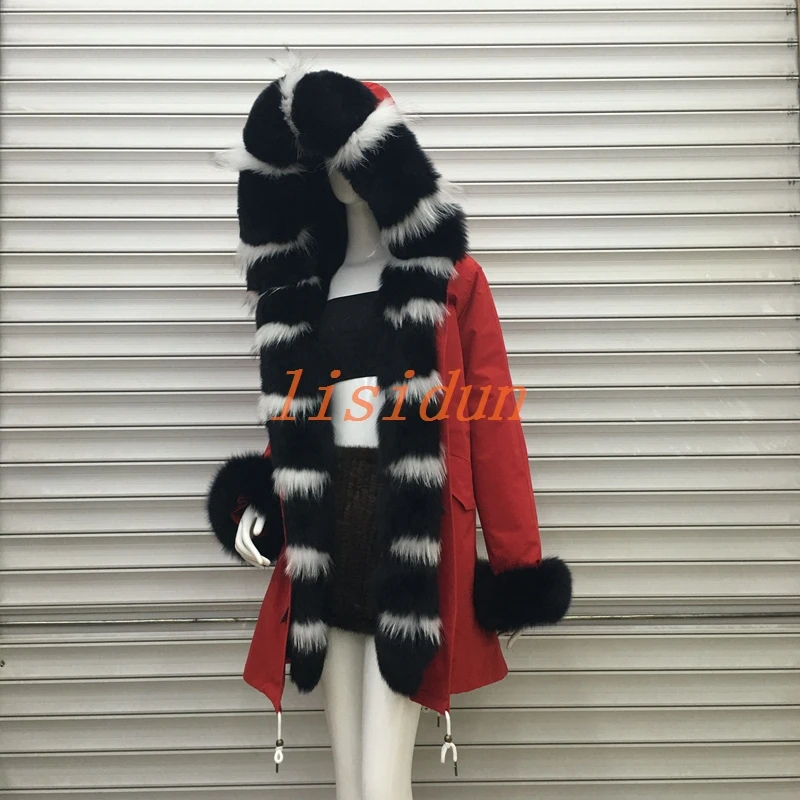 2018 Real fur coat fox parkas winter jacket coat women parka big real raccoon fur collar natural fox fur liner long outerwear
2018 Real fur coat fox parkas winter jacket coat women parka big real raccoon fur collar natural fox fur liner long outerwear