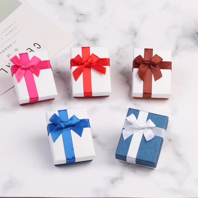 New 7x9x3cm Rose Red Paper With Ribbon Bow Jewelry Packaging Box Necklace Present Earring Jewelry Display Packaging 10PCS
New 7x9x3cm Rose Red Paper With Ribbon Bow Jewelry Packaging Box Necklace Present Earring Jewelry Display Packaging 10PCS