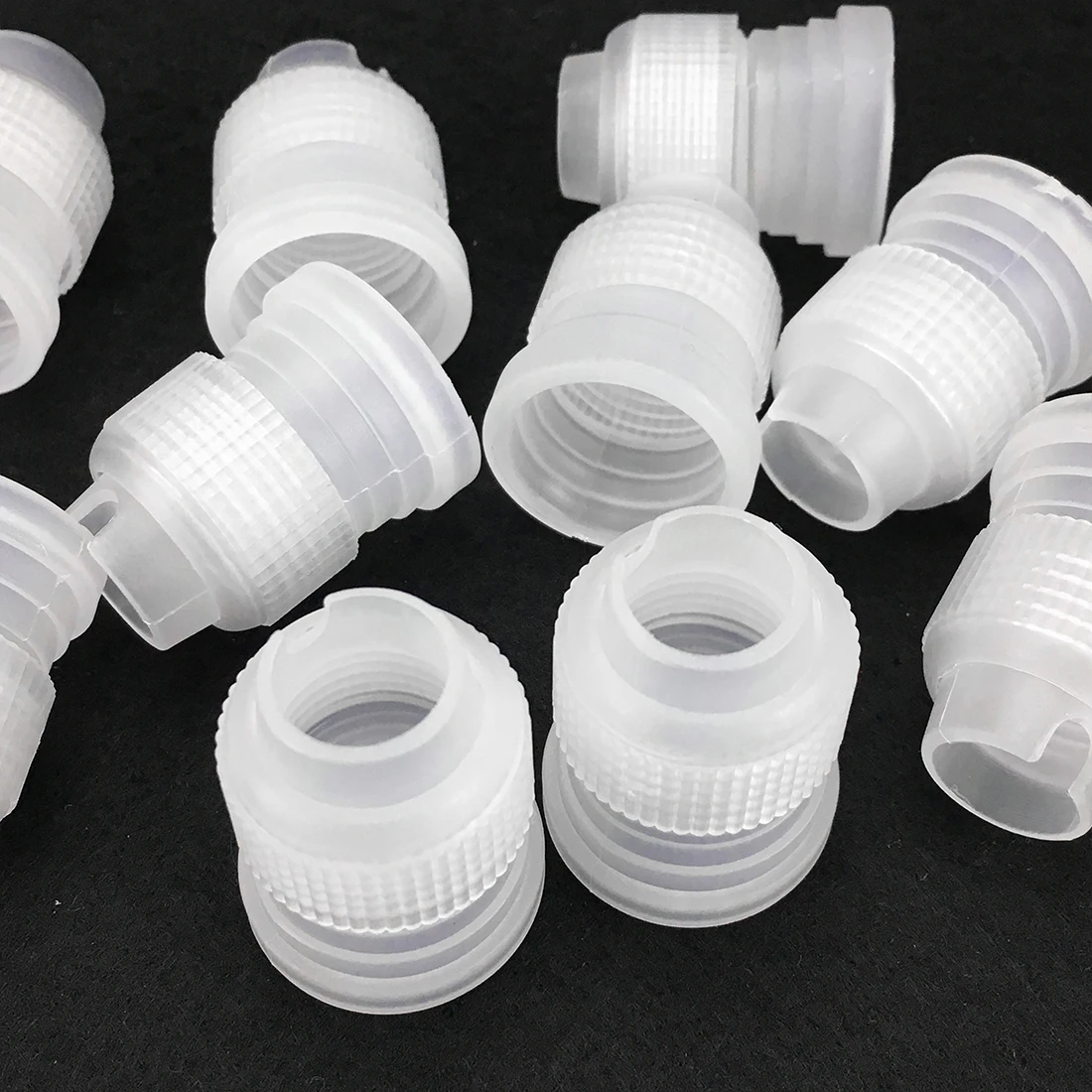 High Quality 10pcs/Lot Coupler Adaptor Icing Piping Nozzle Bag Set Cake Flower Pastry Tool Set Cake Decorating Tools
High Quality 10pcs/Lot Coupler Adaptor Icing Piping Nozzle Bag Set Cake Flower Pastry Tool Set Cake Decorating Tools