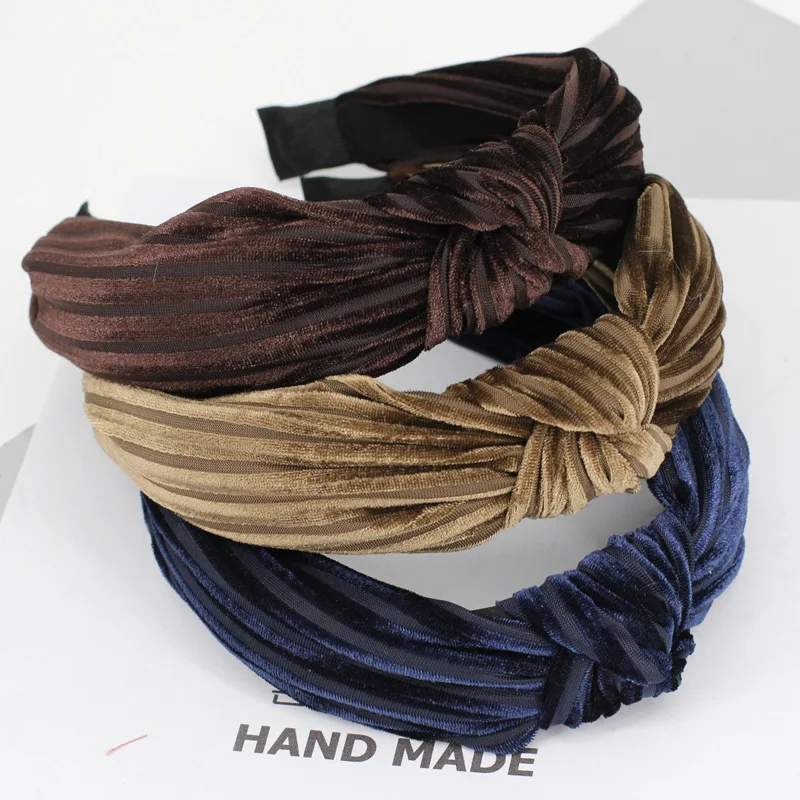 1pcs ON SALE 2019 Velvet Hair Accessories Headband For Women Solid Color Stripe Knotted Hairbands Head Band Retro Hairhands
1pcs ON SALE 2019 Velvet Hair Accessories Headband For Women Solid Color Stripe Knotted Hairbands Head Band Retro Hairhands