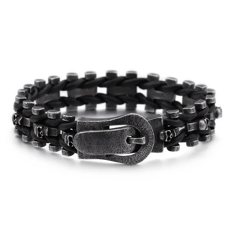 European and American fashion new woven leather bracelet Men's skull bracelet Nightclub punk leather bracelet jewelry
European and American fashion new woven leather bracelet Men's skull bracelet Nightclub punk leather bracelet jewelry
