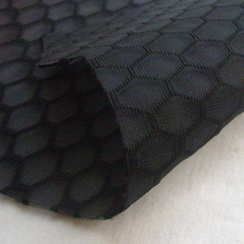 New Fashion French High Quality White Knitted Fabric Autumn Spring Honeycomb Spun-Bonded Black Fabric Coat Sewing Cloth tissu
New Fashion French High Quality White Knitted Fabric Autumn Spring Honeycomb Spun-Bonded Black Fabric Coat Sewing Cloth tissu