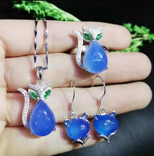 Authentic natural agate Topaz pulp Imperial Green Pink Blue 925 silver fox Ring Pendant Earring inlaid three piece
Authentic natural agate Topaz pulp Imperial Green Pink Blue 925 silver fox Ring Pendant Earring inlaid three piece