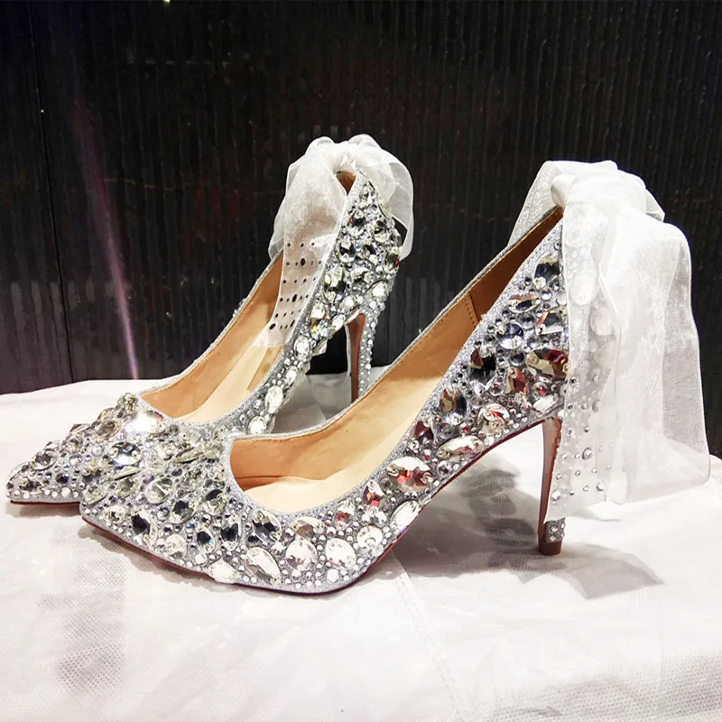 autumn Bow knot new rhinestone sexy pointed toe 8cm high heel Silver crystal Wedding shoes
autumn Bow knot new rhinestone sexy pointed toe 8cm high heel Silver crystal Wedding shoes