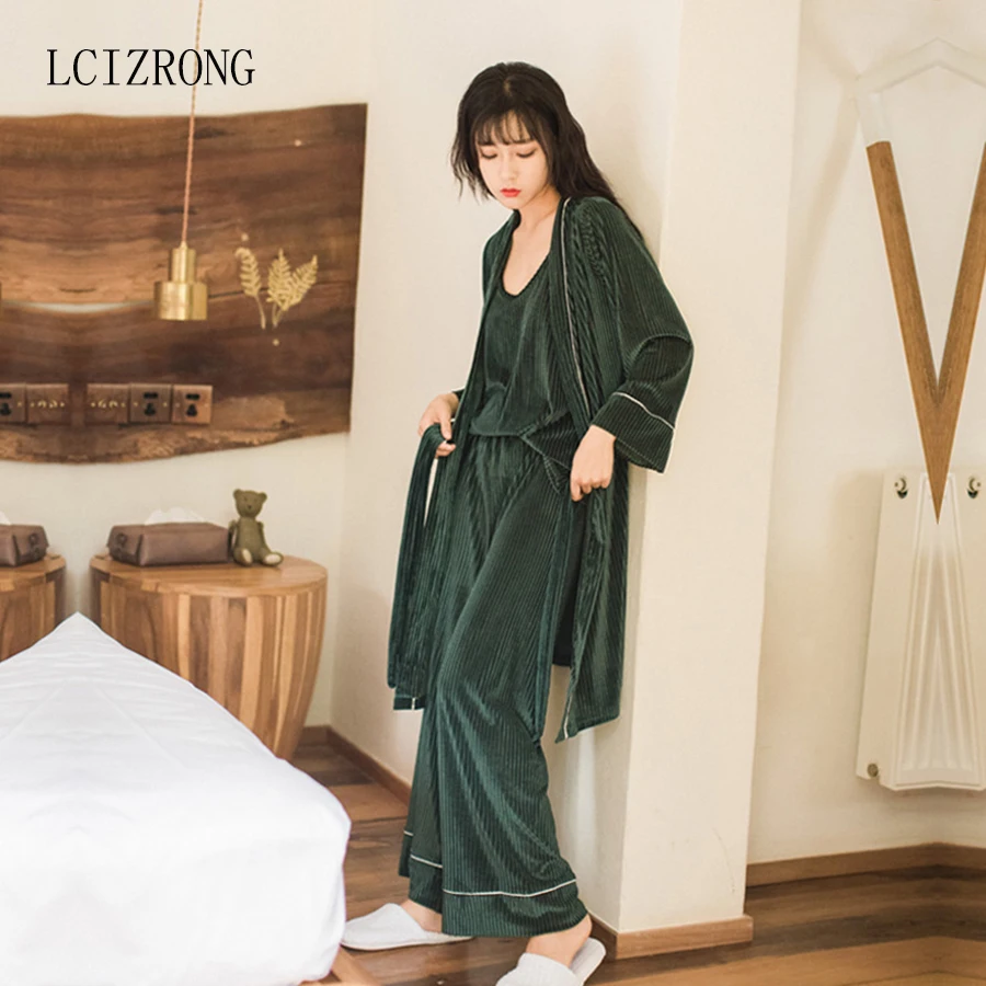 3 Pieces Velvet Woman Pajamas Set Elegant Ladies Robes+Pants+Camisole Sleepwear Nightgown Long Sleeves Sexy Loose Home Clothes
3 Pieces Velvet Woman Pajamas Set Elegant Ladies Robes+Pants+Camisole Sleepwear Nightgown Long Sleeves Sexy Loose Home Clothes