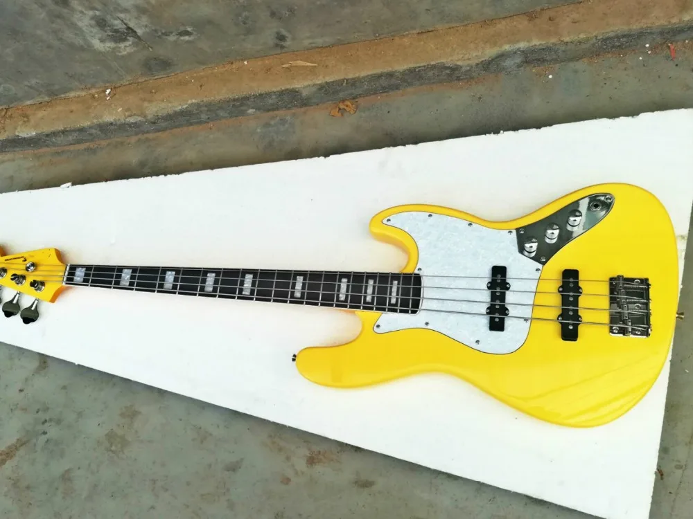 Top quality FDJB-5016 yellow color solid basswood body white plate 4 strings electric Jazz Bass , Free shipping
Top quality FDJB-5016 yellow color solid basswood body white plate 4 strings electric Jazz Bass , Free shipping