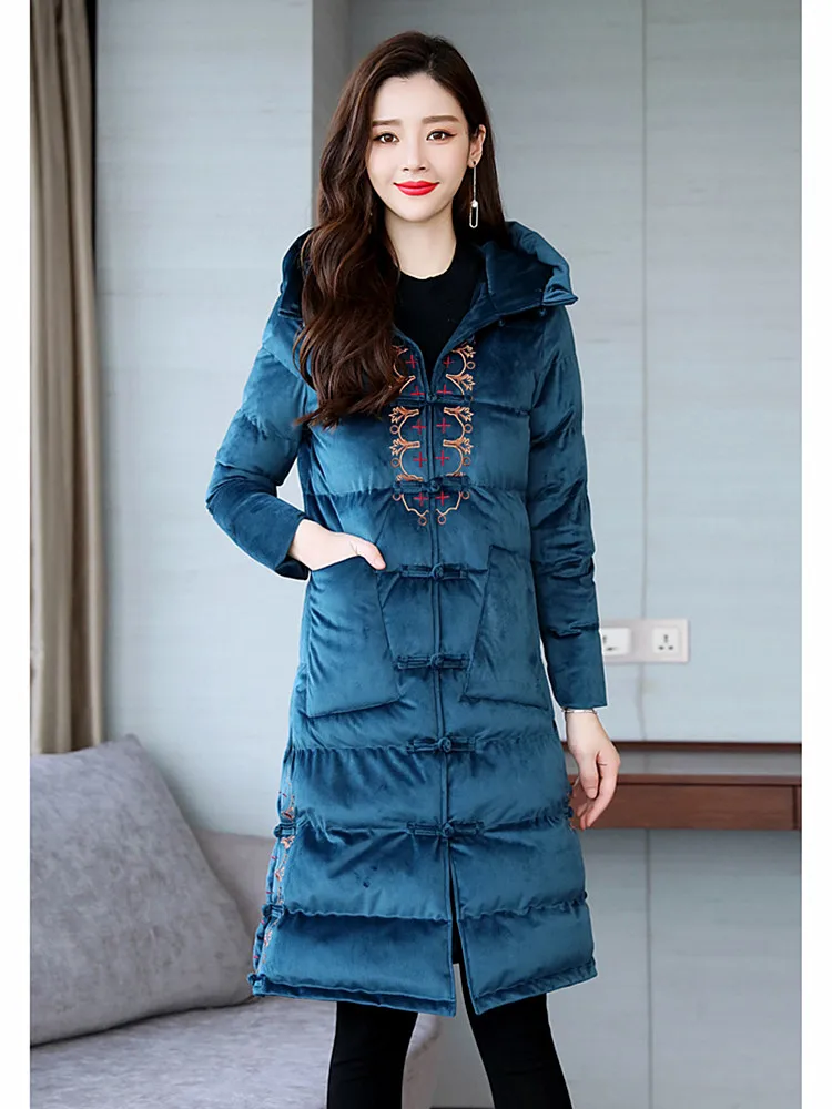 Retro Ethnic Style Down Cotton Padded Jackets Women's Long Section 2018 Winter New Style Gold Velvet Hooded Cotton Coat Over
Retro Ethnic Style Down Cotton Padded Jackets Women's Long Section 2018 Winter New Style Gold Velvet Hooded Cotton Coat Over