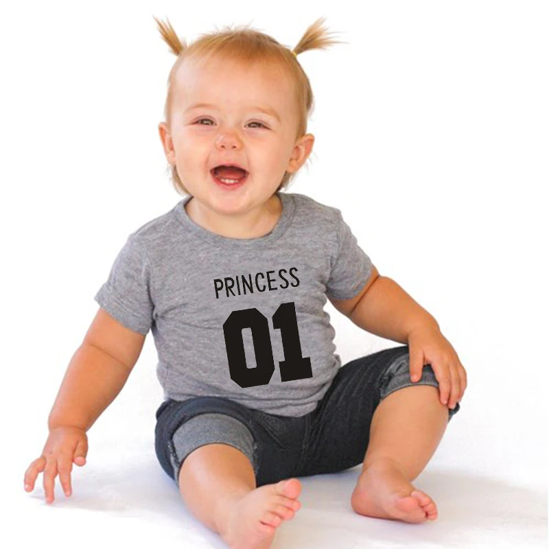 Prince Princess 01 Newborn Baby Boy Girl Short Sleeves Cotton Baby Bodysuit Crewneck Tops Jumpsuit
Prince Princess 01 Newborn Baby Boy Girl Short Sleeves Cotton Baby Bodysuit Crewneck Tops Jumpsuit