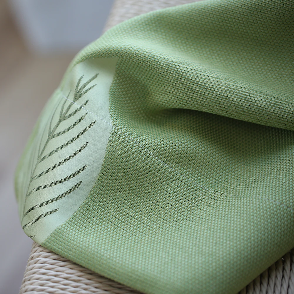 DSinterior 70-80% shading blackout polyester jacquard curtain modern leaf design
DSinterior 70-80% shading blackout polyester jacquard curtain modern leaf design
