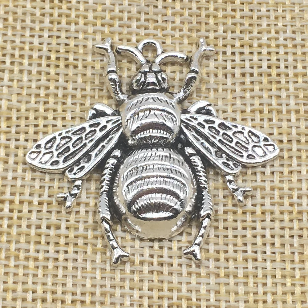 10Pcs 35*40mm Bee Charms Pendant Antique Silver Color DIY Jewelry Making Handmade Crafts
10Pcs 35*40mm Bee Charms Pendant Antique Silver Color DIY Jewelry Making Handmade Crafts