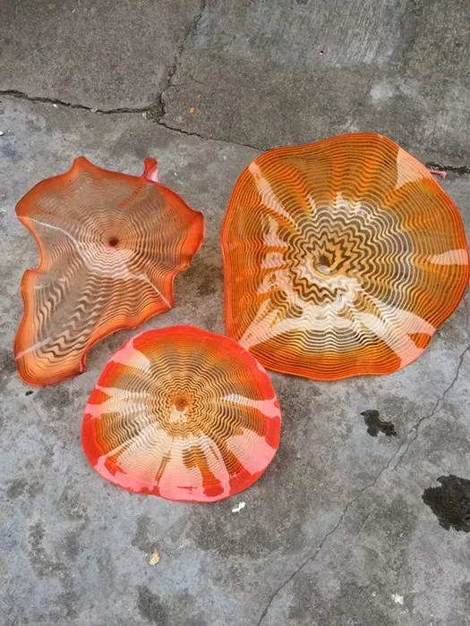 Hotel Cheap China 100% Chihuly Style Hand Blown Glass Hanging Plates Wall Art Decoration
Hotel Cheap China 100% Chihuly Style Hand Blown Glass Hanging Plates Wall Art Decoration