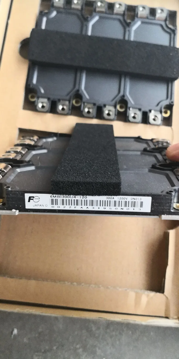6MBI225U4-120 6MBI225U4-120-01 6MBI300U4-120-50 6MBI300V-120-50 6MBI450V-120-50 IGBT POWER MODULE New original
6MBI225U4-120 6MBI225U4-120-01 6MBI300U4-120-50 6MBI300V-120-50 6MBI450V-120-50 IGBT POWER MODULE New original