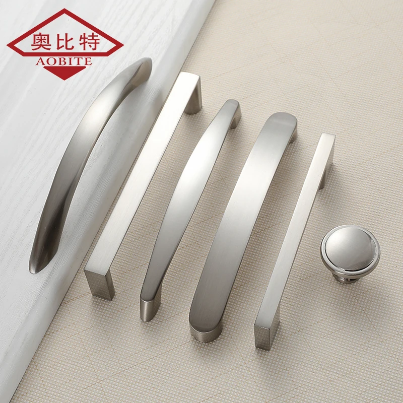 AOBT Kitchen Cabinet Handles Knobs Brushed Nickel 96mm 128mm 160mm Furniture Handle for Cabinet Drawer Pulls Aluminum Alloy 773
AOBT Kitchen Cabinet Handles Knobs Brushed Nickel 96mm 128mm 160mm Furniture Handle for Cabinet Drawer Pulls Aluminum Alloy 773