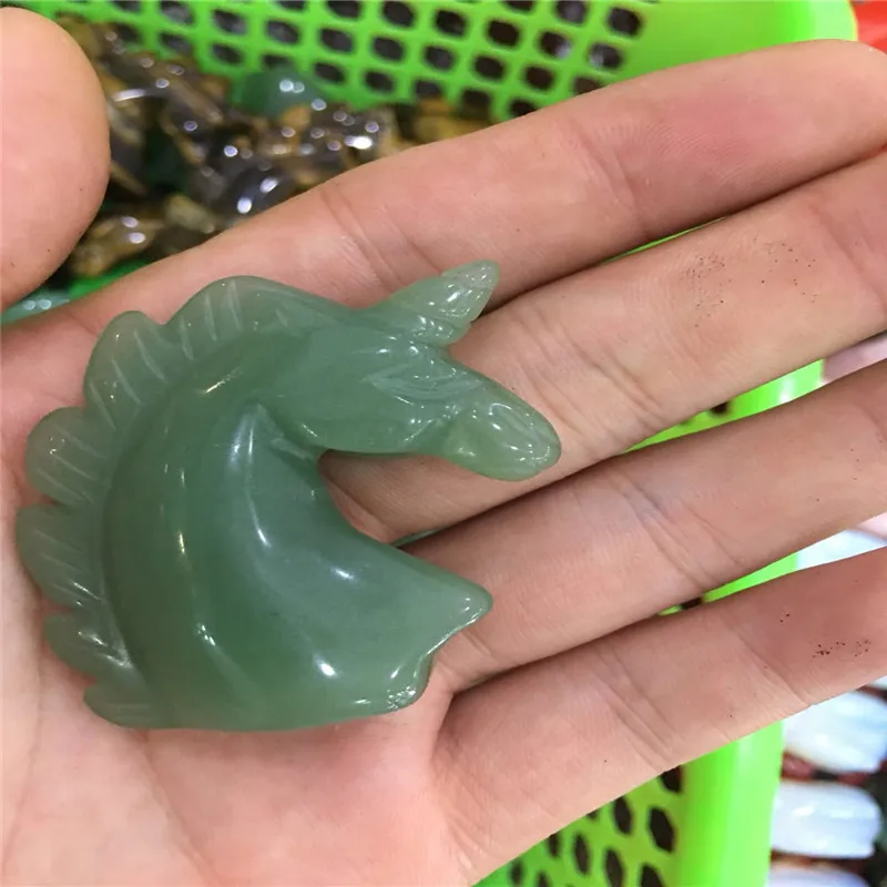 New fashionable dongling jade carving unicorn, crystal unicorn household decoration
New fashionable dongling jade carving unicorn, crystal unicorn household decoration