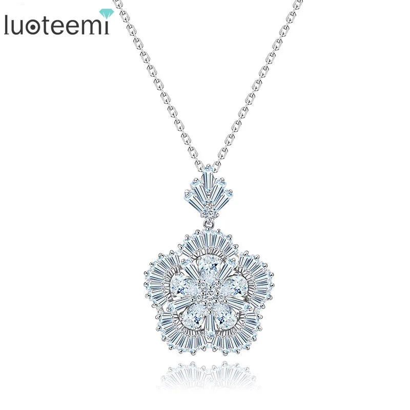 LUOTEEMI Wholesale New Fashion White Gold-Color Perfect Cutting Clear CZ Paved Plum Blossom Pendant Necklaces For Woman Girls
LUOTEEMI Wholesale New Fashion White Gold-Color Perfect Cutting Clear CZ Paved Plum Blossom Pendant Necklaces For Woman Girls