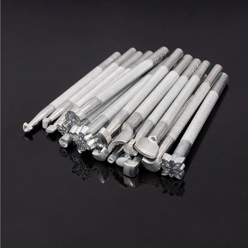 20 pcs/set Stainless Steel Leather Carving Stamps Hammer Beveler Kit DIY Leathercraft Embossed Leather Hand Tools
20 pcs/set Stainless Steel Leather Carving Stamps Hammer Beveler Kit DIY Leathercraft Embossed Leather Hand Tools