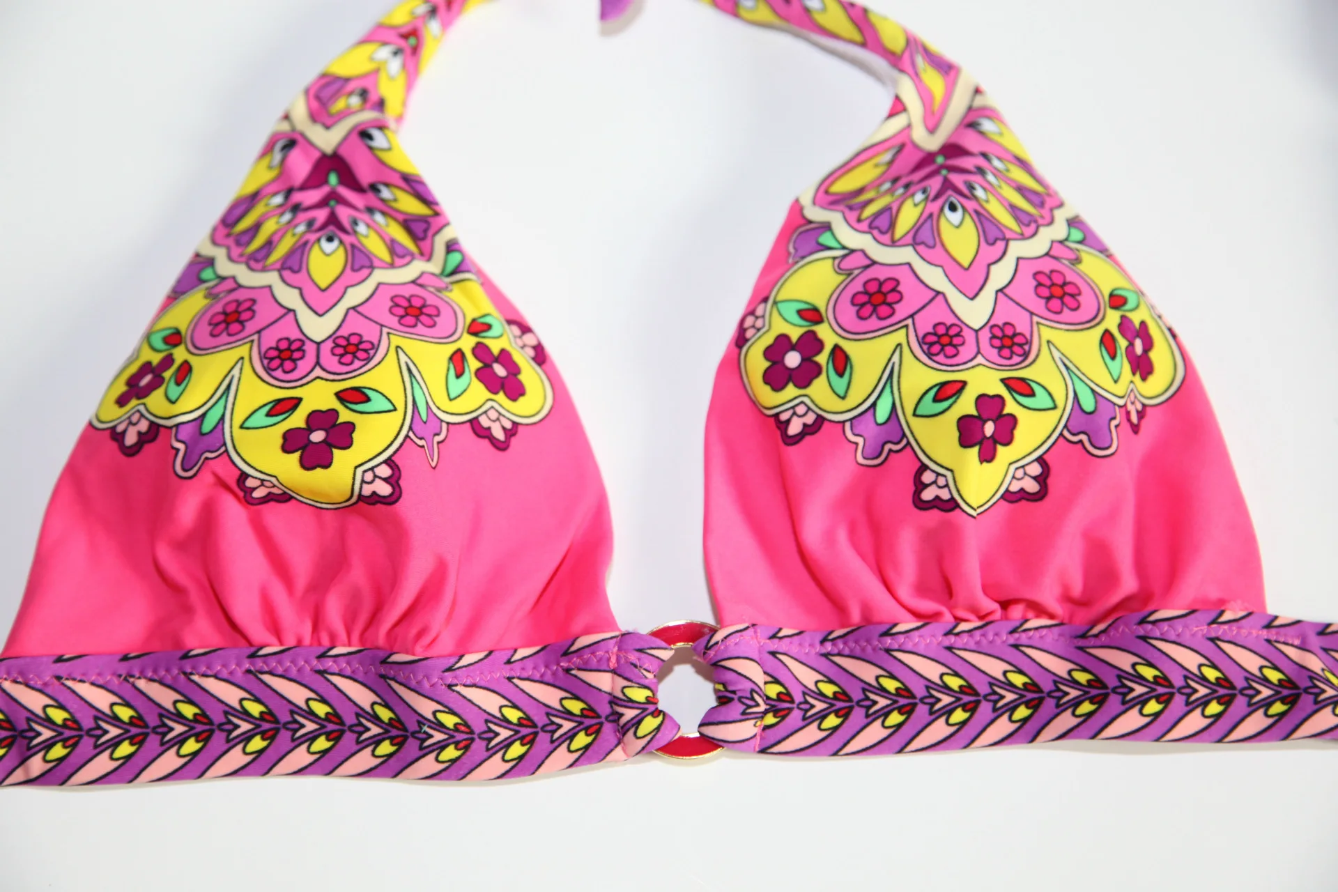 Bandage 2018 Summer bikini set women floral print swimwear Womens sexy Triangle padded Bra Low Waist bather Swimming suits femme
Bandage 2018 Summer bikini set women floral print swimwear Womens sexy Triangle padded Bra Low Waist bather Swimming suits femme