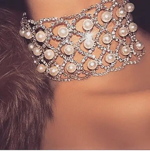 Luxury Rhinestone Choker Crystal Maxi Statement Necklace 2017 Simulated-pearl necklaces Wedding Chokers Necklace Fashion Jewelry
Luxury Rhinestone Choker Crystal Maxi Statement Necklace 2017 Simulated-pearl necklaces Wedding Chokers Necklace Fashion Jewelry