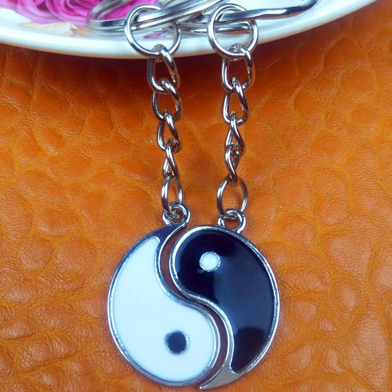 ZN 1 Pair China yin yang Couple Keychain Creative Car Key Rings For Men Women Key Holder
ZN 1 Pair China yin yang Couple Keychain Creative Car Key Rings For Men Women Key Holder